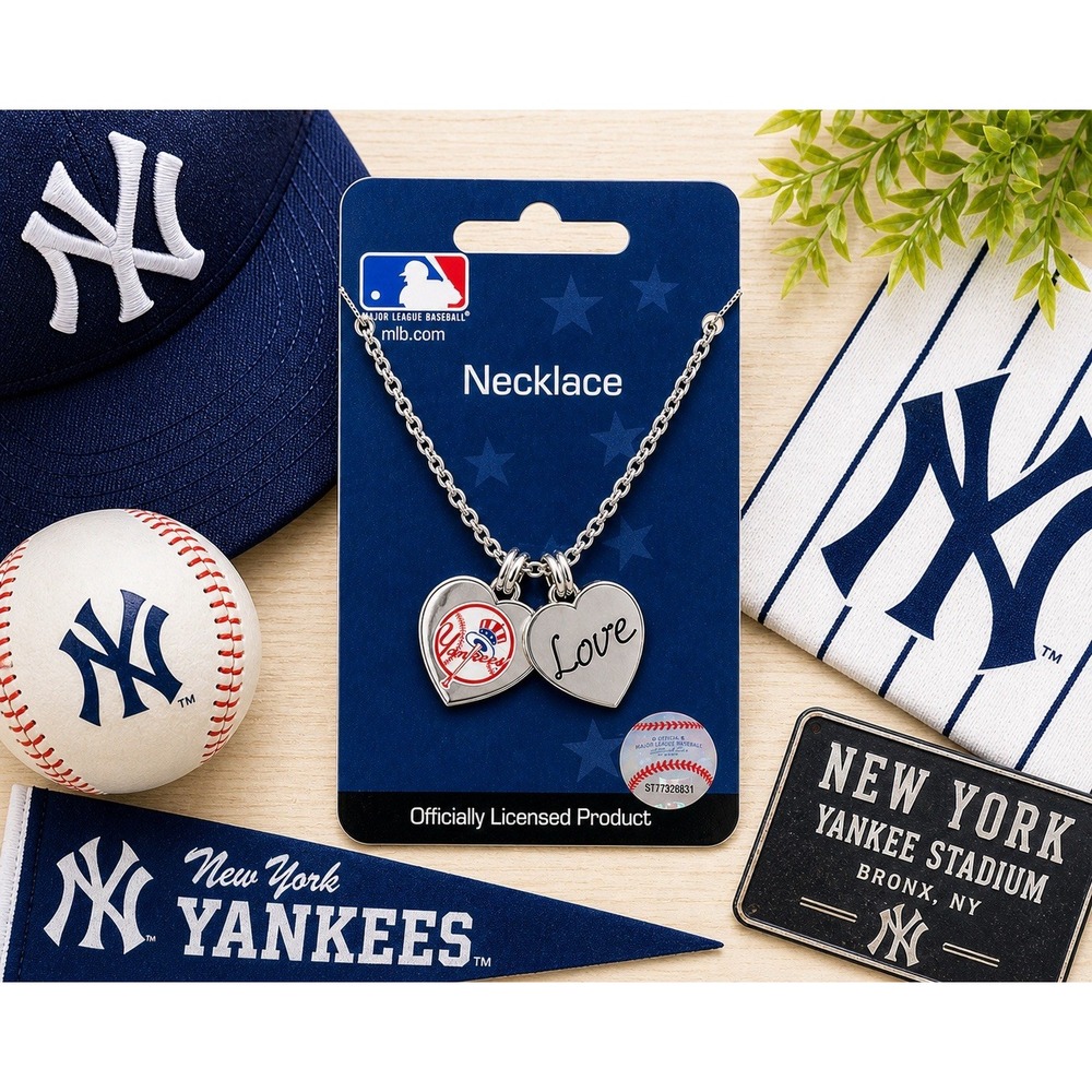 NY Yankees Love Heart Charm Necklace Silver Tone MLB Licensed NOS